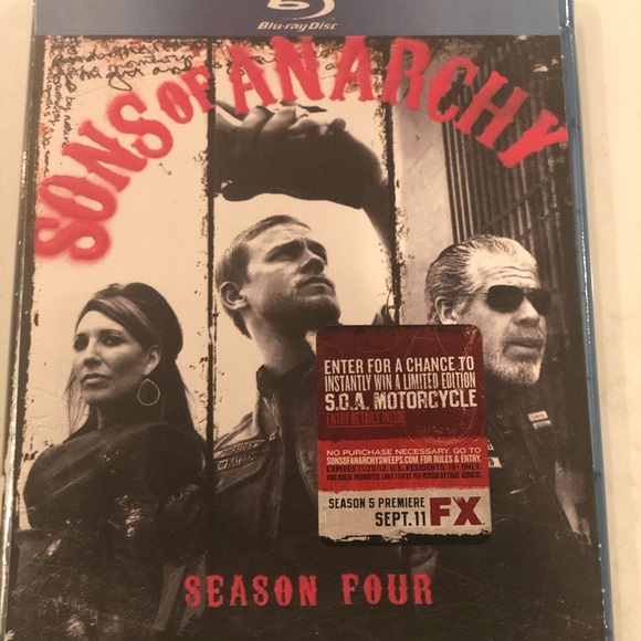 SONS OF ANARCHY Season 4 // Blu-Ray 3-Disc Set - Picture 3 of 8